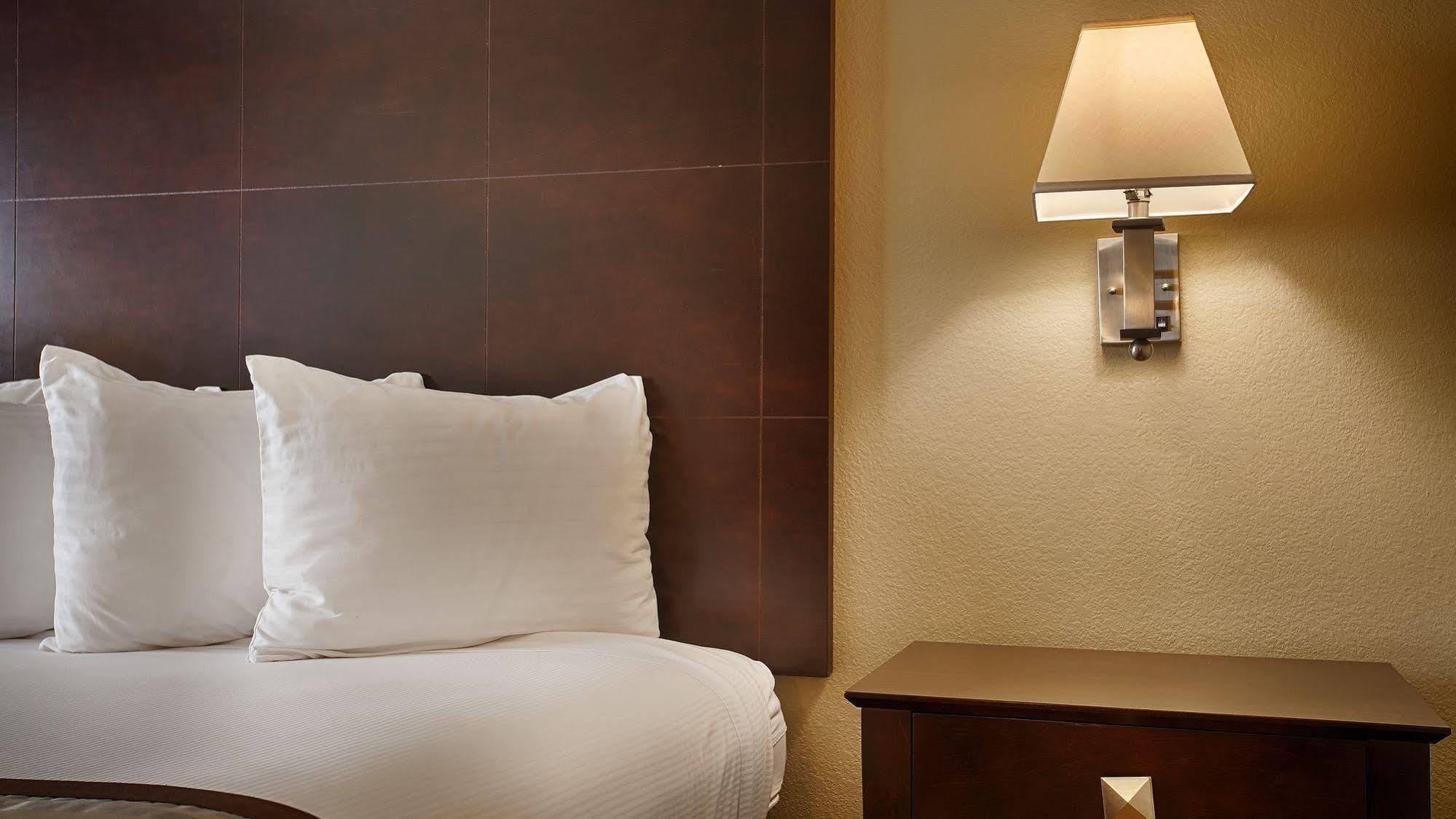 Best Western Garden Inn Санта-Роза Экстерьер фото